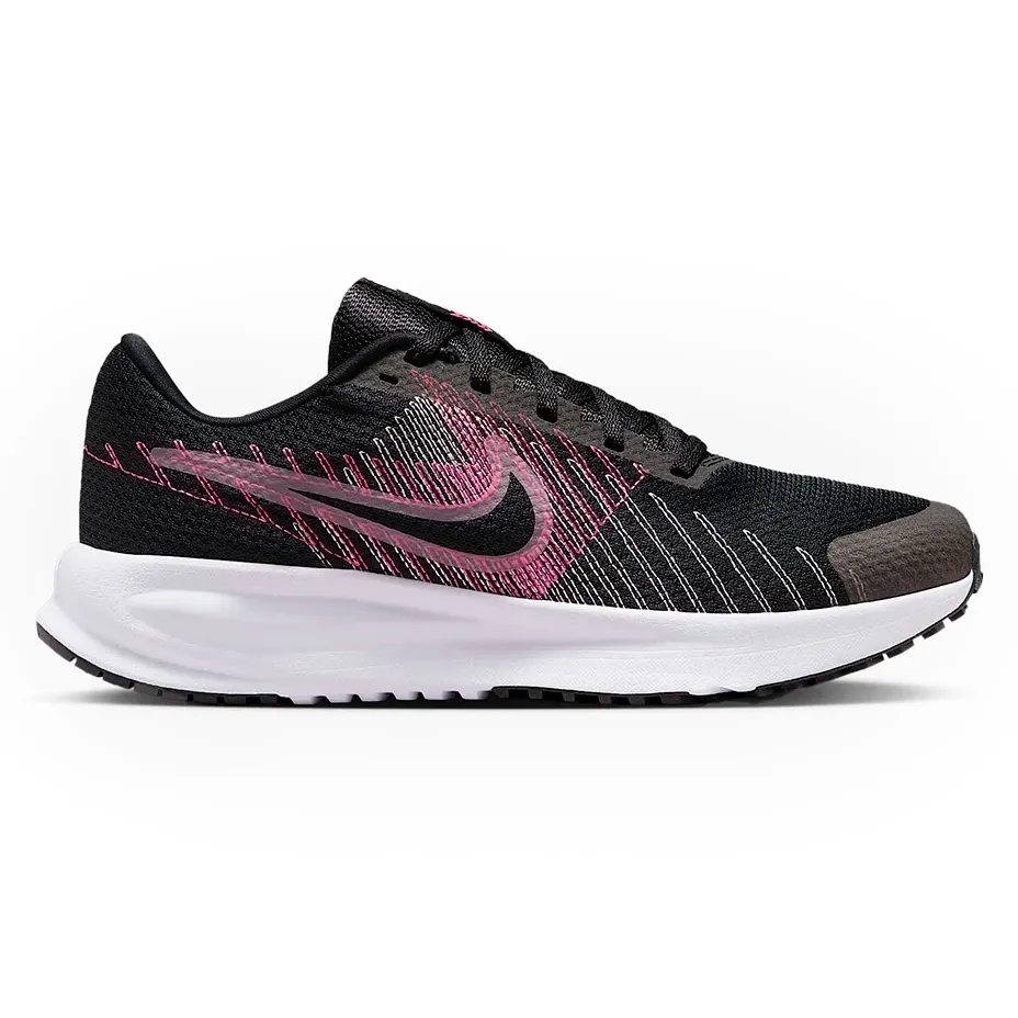 Tênis feminino Nike Run Defy preto com detalhes rosa, vista lateral direita mostrando cabedal em material sintético e mesh com logo Nike Swoosh rosa